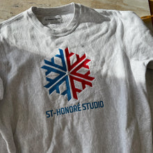 Charger l'image dans la galerie, Chandail crewneck St-Honoré Studio - Les Mal-Aimés ❤️‍🩹

