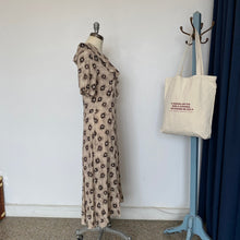 Charger l&#39;image dans la galerie, Robe vintage motifs abstraits
