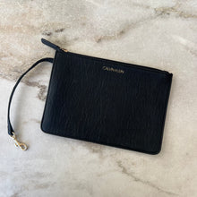 Charger l&#39;image dans la galerie, Pochette Calvin Klein
