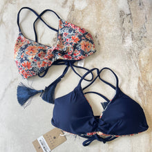 Charger l'image dans la galerie, Haut de bikini réversible Rose Buddha *Nouvelles tailles*
