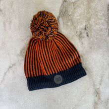 Charger l&#39;image dans la galerie, Tuque hiver bleu et orange Deux par Deux
