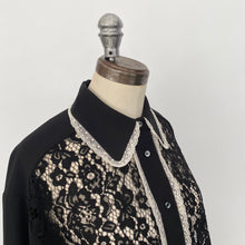 Charger l&#39;image dans la galerie, Blouse avec dentelle Co|te
