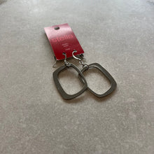 Charger l'image dans la galerie, Boucles d'oreilles #2860 Stella par Isabel Désy
