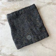 Charger l&#39;image dans la galerie, Cache-cou hiver gris et orange Deux par Deux
