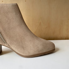 Charger l&#39;image dans la galerie, Bottines In Every Story
