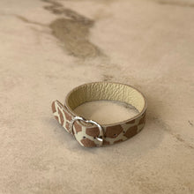 Charger l'image dans la galerie, Bracelet pour montre 26mm giraffe Chikiboom
