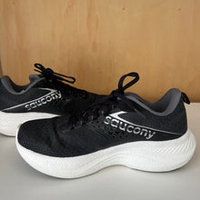 Charger l&#39;image dans la galerie, Chaussures de course Saucony Ride 17
