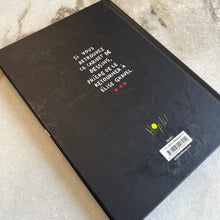Charger l&#39;image dans la galerie, Livre N&#39;importe quoi! Le petit cahier noir d&#39;Élise Gravel
