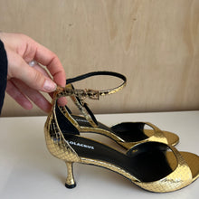 Charger l'image dans la galerie, Chaussures à talon Oro Lola Cruz
