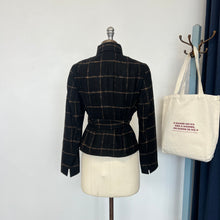 Charger l&#39;image dans la galerie, Veste en laine Akris Punto
