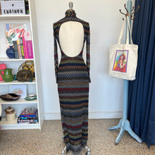 Charger l'image dans la galerie, Robe maxi à col roulé en maille et dos ouvert Missoni
