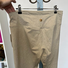 Charger l'image dans la galerie, Legging BFF Vanilla Bean Rose Buddha
