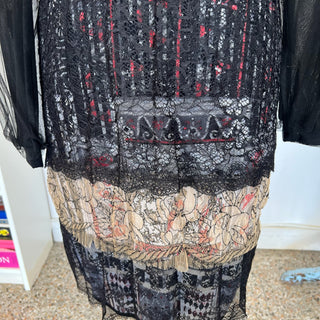 Robe Save the Queen