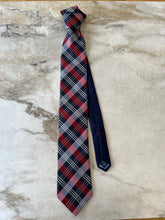 Charger l'image dans la galerie, Cravate en soie Tommy Hilfiger

