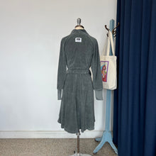 Charger l'image dans la galerie, Peignoir pour femme gris MiniRobe

