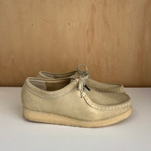 Charger l&#39;image dans la galerie, Chaussures en suédine Clarks
