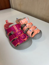 Charger l'image dans la galerie, Chaussures pour enfant Keen - Les Mal-Aimés ❤️‍🩹
