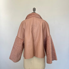 Charger l&#39;image dans la galerie, Manteau FURious Fur
