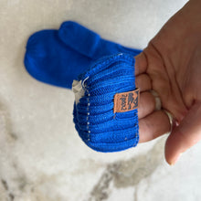 Charger l'image dans la galerie, Mitaines mi-saison tricot bleu Deux par Deux
