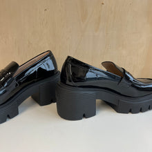 Charger l&#39;image dans la galerie, Chaussures Stuart Weitzman
