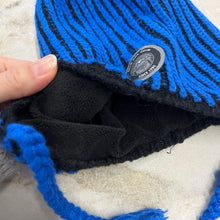 Charger l'image dans la galerie, Tuque hiver pour enfant bleu et noir Deux par Deux
