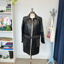Charger l'image dans la galerie, Manteau cuir Lavoie Morin cuir et fourrures
