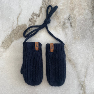 Mitaines en tricot avec cordon Deux par Deux