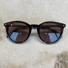 Charger l&#39;image dans la galerie, Lunettes de soleil Fossil
