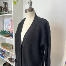 Charger l'image dans la galerie, Cardigan mi-long dos scintillant Fabiana Filippi
