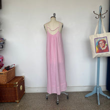 Charger l&#39;image dans la galerie, Robe d&#39;été Sea Level Swim rose - Les Mal-Aimés ❤️‍🩹
