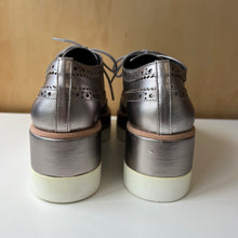 Charger l&#39;image dans la galerie, Chaussures L&#39;intervalle
