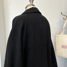 Charger l'image dans la galerie, Manteau en laine Laura Urbinati
