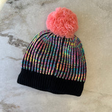 Charger l&#39;image dans la galerie, Tuque hiver rose et noir Deux par Deux
