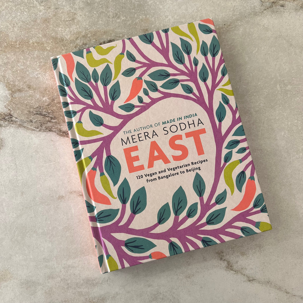 Livre East 120 Vegan and Vegetarian recipes from Bangalore to Beijing