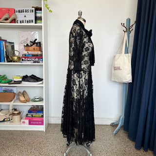 Robe en dentelle Norma Kamali - Les Mal-Aimés ❤️‍🩹