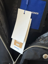 Charger l&#39;image dans la galerie, Manteau d&#39;hiver pour homme Jack &amp; Jones
