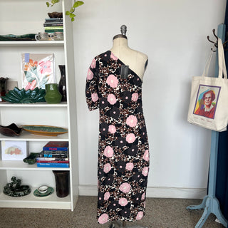 Robe une manche Laura Urbinati