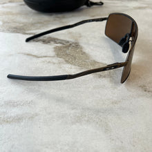 Charger l'image dans la galerie, Lunettes de soleil Oakley Sutro TI Titanium - Les Mal-Aimés ❤️‍🩹

