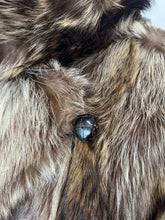 Charger l'image dans la galerie, Manteau de fourrure vintage
