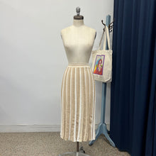 Charger l'image dans la galerie, Jupe lignée scintillante D. Exterior
