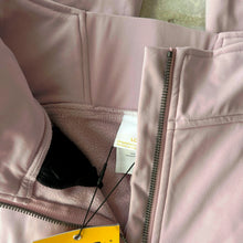 Charger l'image dans la galerie, Pantalon coquille souple Olympia Lolë
