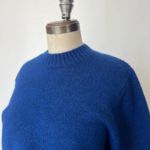 Charger l&#39;image dans la galerie, Chandail bleu Twik Simons

