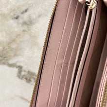 Charger l&#39;image dans la galerie, Portefeuille Michael Kors
