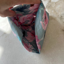 Charger l'image dans la galerie, Cache-cou en jersey fleurs Deux par Deux
