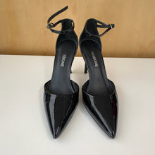 Charger l&#39;image dans la galerie, Chaussures Wishbone
