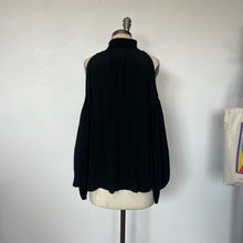 Charger l&#39;image dans la galerie, Blouse col roué Carla G
