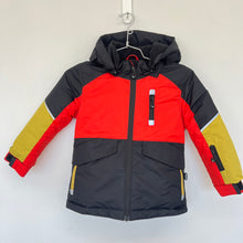 Charger l&#39;image dans la galerie, Manteau d&#39;hiver noir, jaune et rouge Deux par Deux
