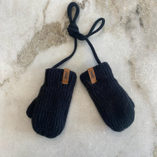Mitaines en tricot avec cordon Deux par Deux