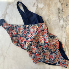 Charger l'image dans la galerie, Maillot de bain deux pièces réversible Rose Buddha
