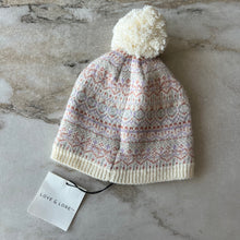 Charger l'image dans la galerie, Tuque Love &amp; Lore
